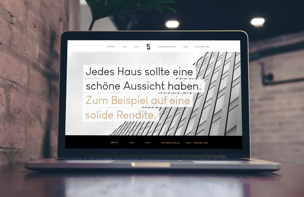 Headline von der Website von Five Quarters Real Estate: „Jedes Haus sollte ein schöne Aussicht haben. Zum Beispiel auf eine solide Rendite.“