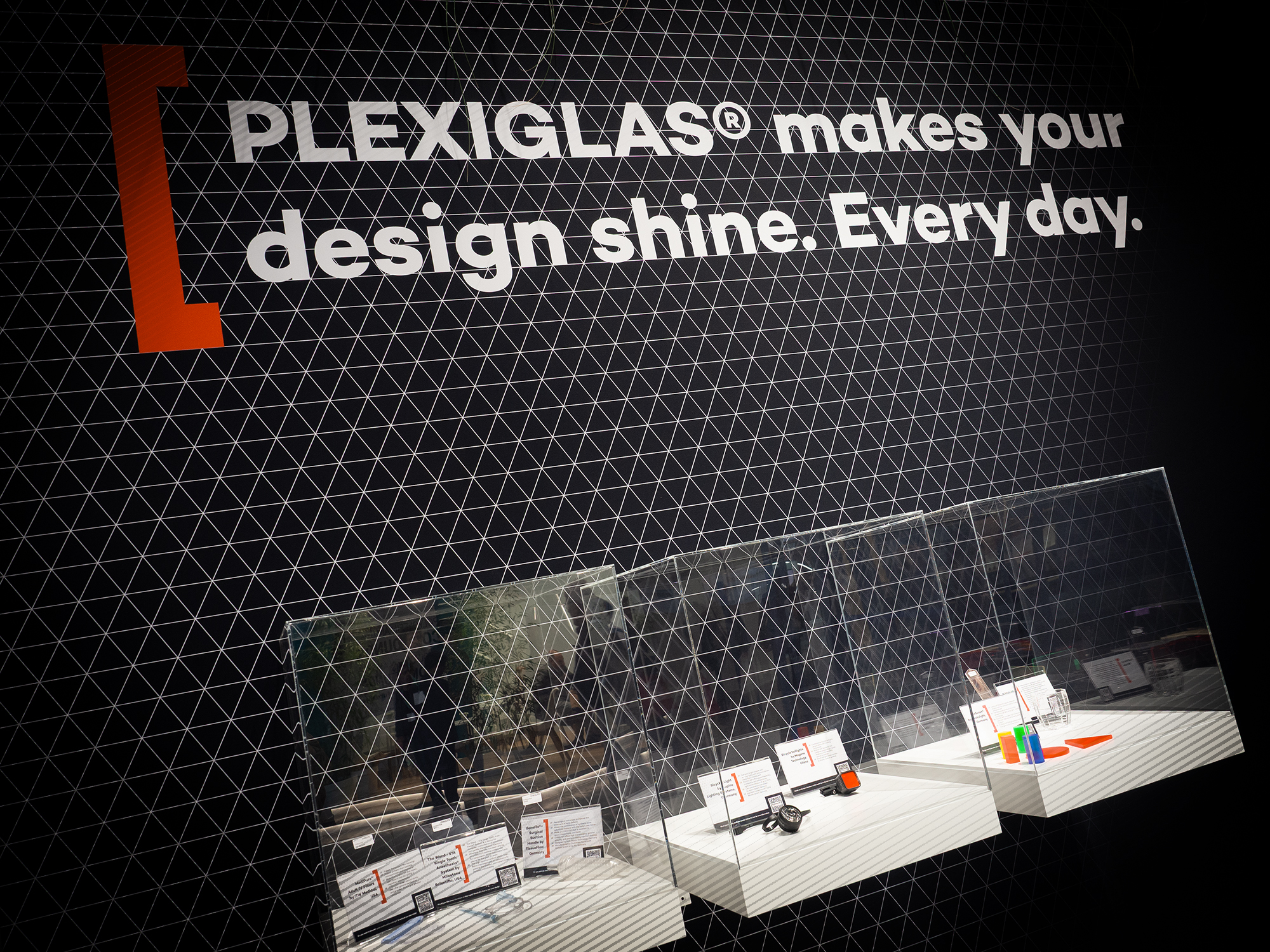 Messestand von PLEXIGLAS® auf der K2025